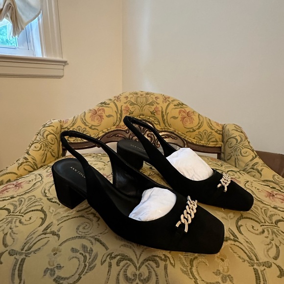 Black Suede heels - Picture 4 of 4